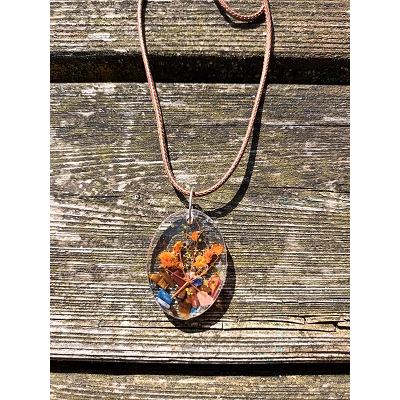 epoxyhanger met oranje bloem en assorti halfedelsteen