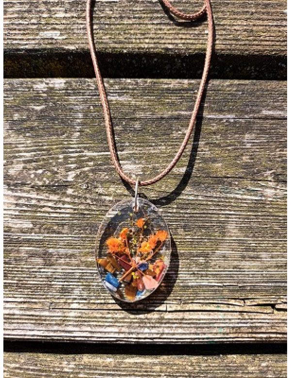 epoxyhanger met oranje bloem en assorti halfedelsteen