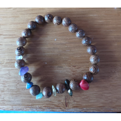 Chakra steentjes met houten kralen 
