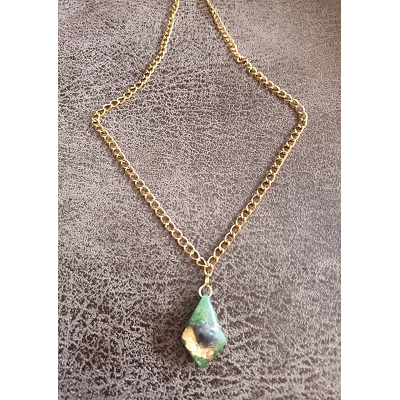 ketting met epoxyhanger met amethist en goudfolie