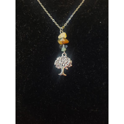 Keeting met assortie steentjes en levensboom